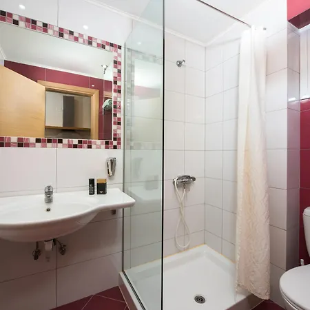 Plaza 3* Kávos