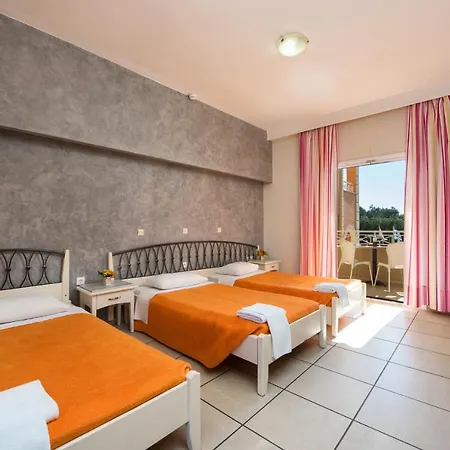Plaza 3* קאבוס