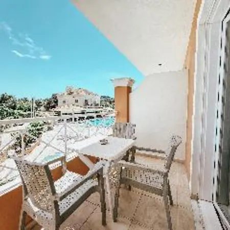 Hotel Plaza 3*